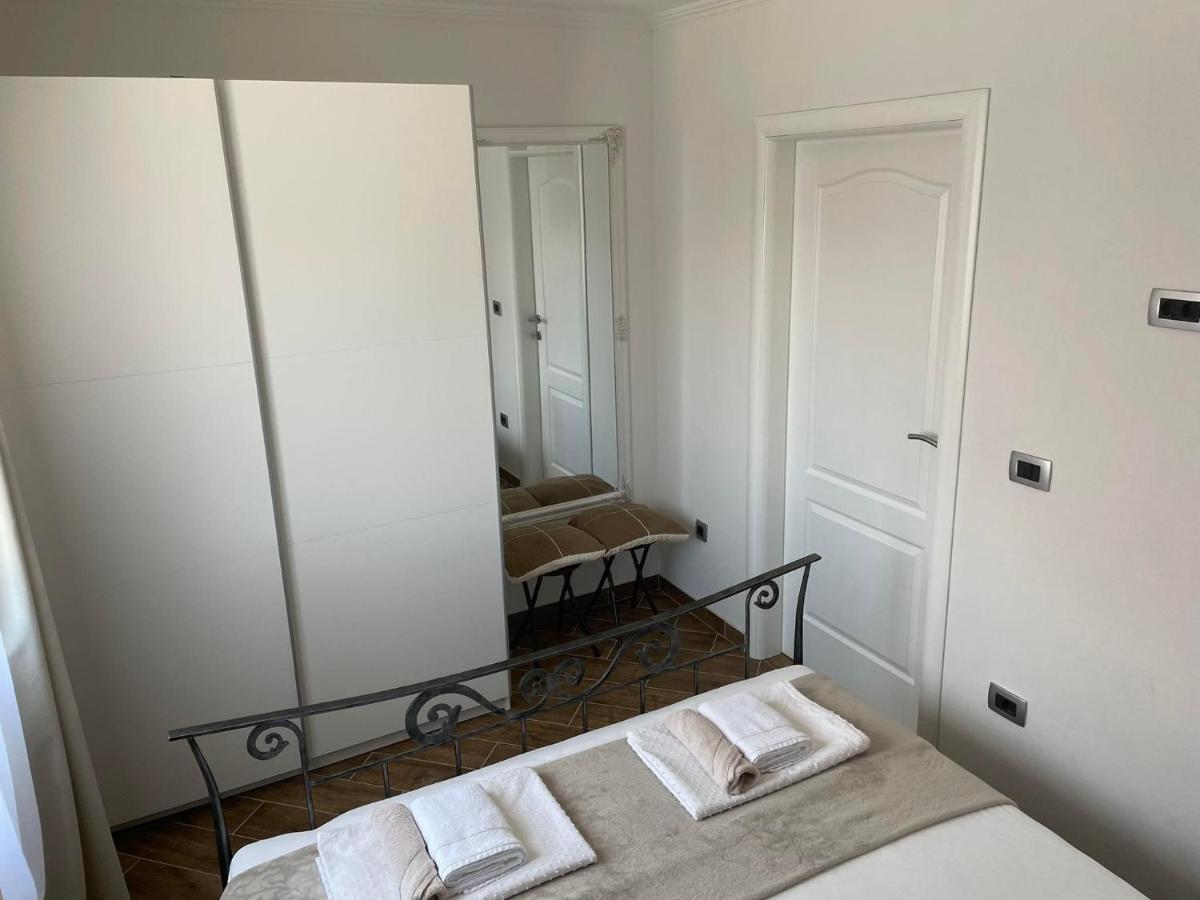 Villa Zonta Apartment Maremi With Private Jacuzzi Buje Eksteriør billede